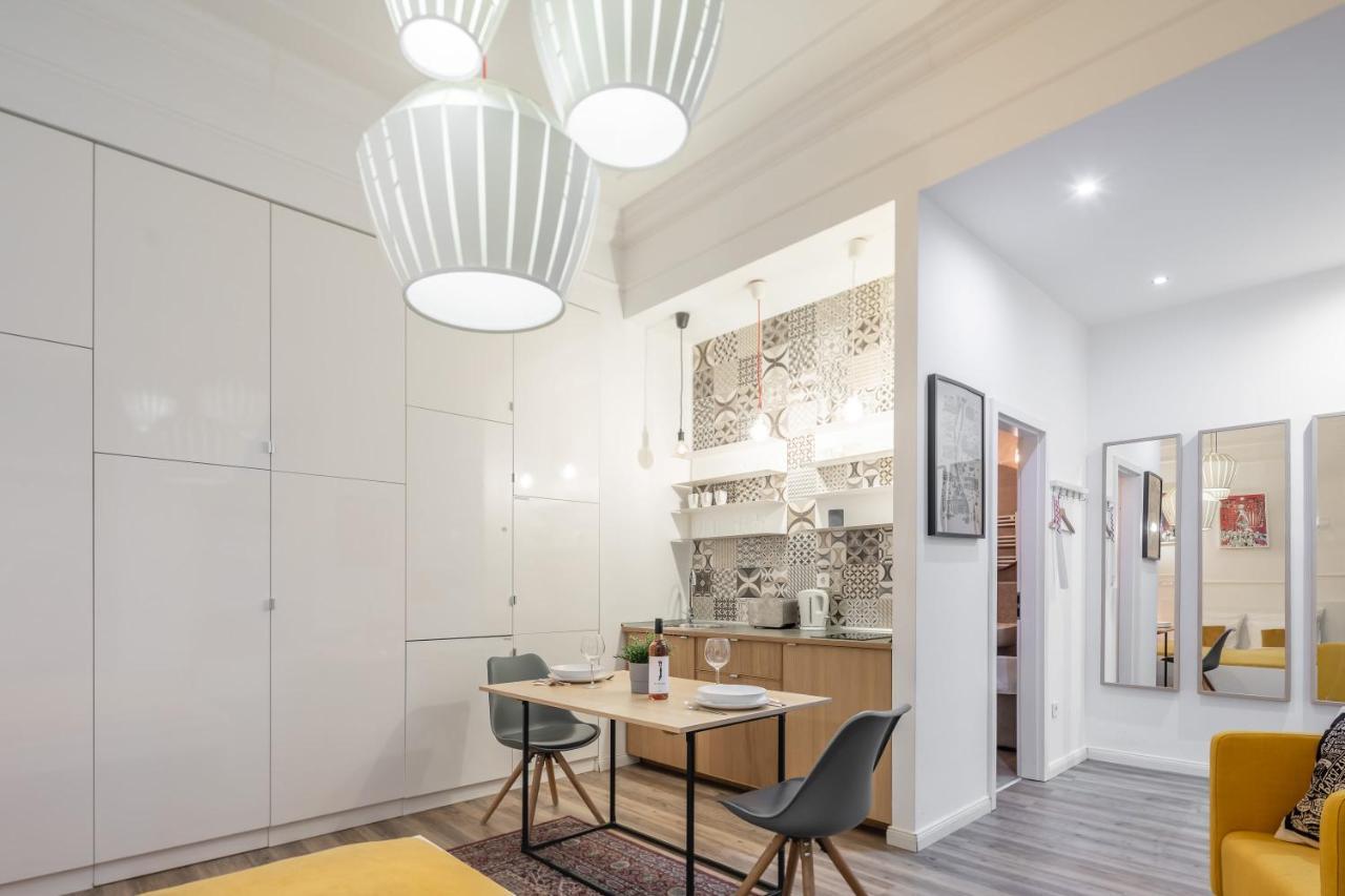 Extra Central Modern Studio Budapest Exteriör bild